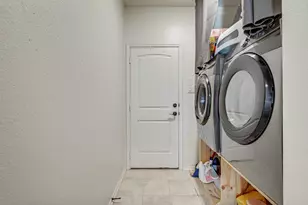 205 E Travers Stake Trail, Elgin, TX 78621 - Photo 13