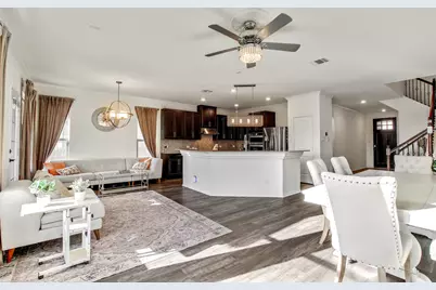 205 E Travers Stake Trail, Elgin, TX 78621 - Photo 11