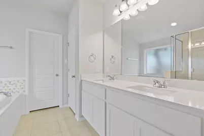 8017 Flintlock Circle, Lago Vista, TX 78645 - Photo 13