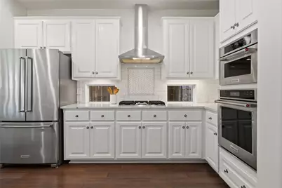 9805 Drip Rock Lane, Austin, TX 78730 - Photo 9