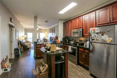 910 W 25th Street #204, Austin, TX 78705 - Photo 11