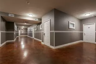 910 W 25th St, Austin, TX 78705 - Photo 21