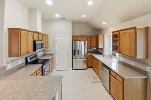 1036 Sherrill Ln, Lexington, TX 78947 - Photo 11