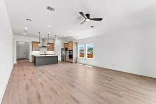 6916 Cliff Rose Dr, Spicewood, TX 78669 - Photo 5