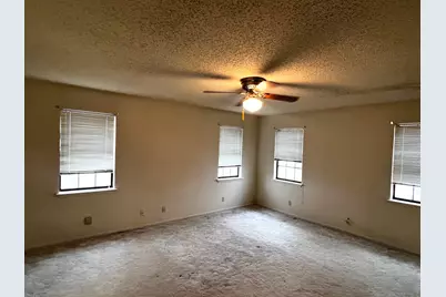 180 Steven Court, La Grange, TX 78945 - Photo 15