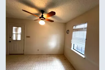 180 Steven Court, La Grange, TX 78945 - Photo 9