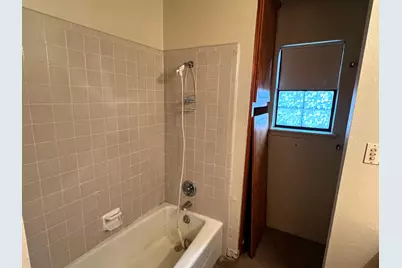 180 Steven Court, La Grange, TX 78945 - Photo 19