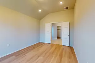 9201 Corvallis Dr, Austin, TX 78747 - Photo 13