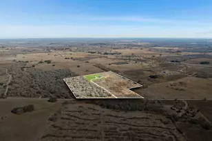 5476 County Rd 427, Stockdale, TX 78160 - Photo 3