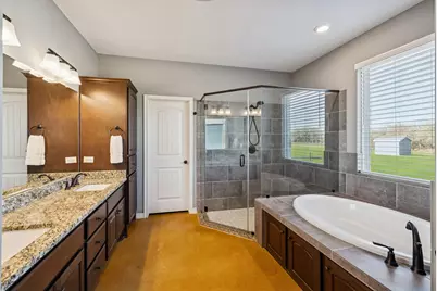 5476 County Road 427, Stockdale, TX 78160 - Photo 15