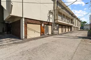 910 Duncan Ln, Austin, TX 78705 - Photo 17