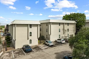 910 Duncan Ln, Austin, TX 78705 - Photo 27