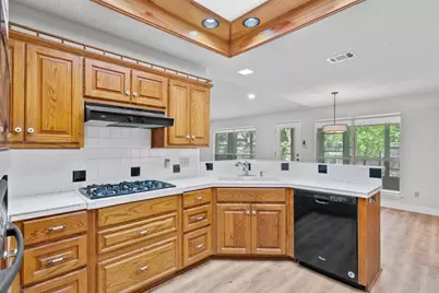 10504 Loring Drive, Austin, TX 78750 - Photo 11