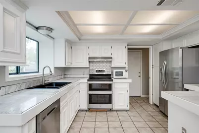 13102 Villa Park Drive, Austin, TX 78729 - Photo 9