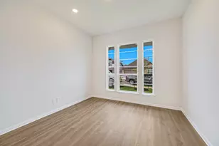 129 Grand Cyn Wy, Kyle, TX 78640 - Photo 5