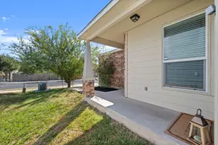 5704 Levenwood Ln, Austin, TX 78724 - Photo 3