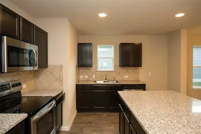 142 Sulphur River Loop, Hutto, TX 78634 - Photo 5