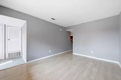 6406 Chimney Creek Circle #B, Austin, TX 78723 - Photo 5