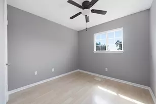 6406 Chimney Creek Cir, Austin, TX 78723 - Photo 19