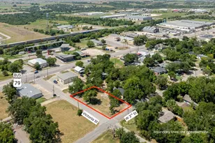 1101 W 3rd St, Taylor, TX 76574 - Photo 1