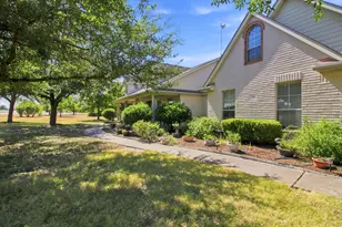 215 Courtnee's Way, Georgetown, TX 78626 - Photo 3