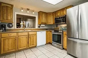 17 Casa Verde St, Lakeway, TX 78734 - Photo 5