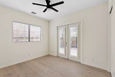 707 Cardinal Lane #E2, Austin, TX 78704 - Photo 25