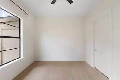 707 Cardinal Lane #E2, Austin, TX 78704 - Photo 19