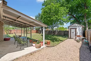 400 E Logan St, Round Rock, TX 78664 - Photo 23