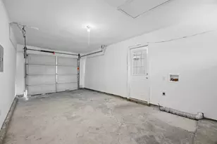 1401 Trinity St, Lockhart, TX 78644 - Photo 23