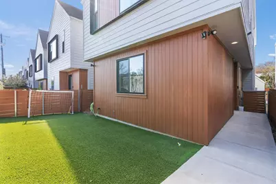 4020 Airport Boulevard #7, Austin, TX 78722 - Photo 33