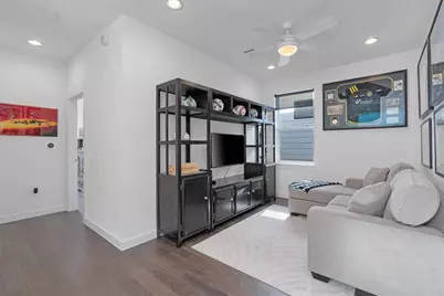 4020 Airport Boulevard #7, Austin, TX 78722 - Photo 21