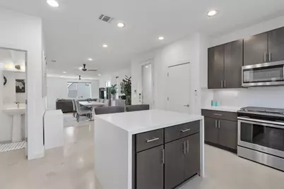 4020 Airport Boulevard #7, Austin, TX 78722 - Photo 17
