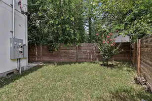 1406 Camelot Cir, Austin, TX 78745 - Photo 31