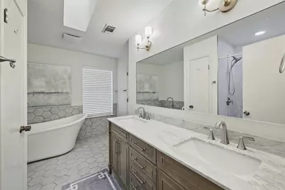 608 Sombrero Drive, Horseshoe Bay, TX 78657 - Photo 21