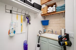 376 Sweet Gum Dr, Kyle, TX 78640 - Photo 17