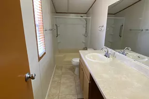 2029 Us-290 E, McDade, TX 78650 - Photo 11