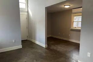 704 W 34th St, Austin, TX 78705 - Photo 3