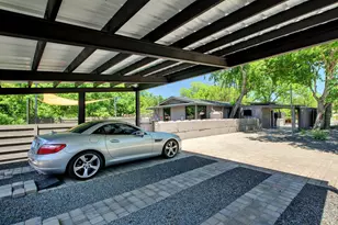 2015 Eaton Ln, Austin, TX 78723 - Photo 37