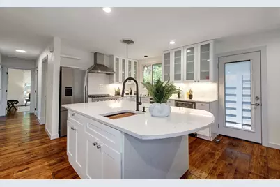 2015 Eaton Lane, Austin, TX 78723 - Photo 11