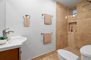 2410 Sharon Ln, Austin, TX 78703 - Photo 15