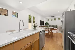 2410 Sharon Ln, Austin, TX 78703 - Photo 9