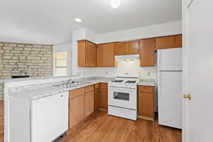 302 Algerita Dr, Georgetown, TX 78628 - Photo 11