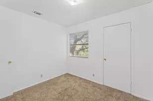 302 Algerita Dr, Georgetown, TX 78628 - Photo 23