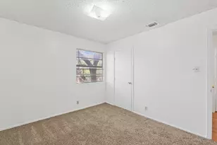 302 Algerita Dr, Georgetown, TX 78628 - Photo 17