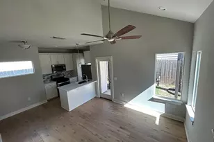 2209 Willow St, Austin, TX 78702 - Photo 9