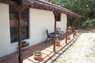 1004 Daviot Dr, Briarcliff, TX 78669 - Photo 3