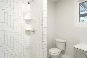206 W 45th St, Austin, TX 78751 - Photo 5