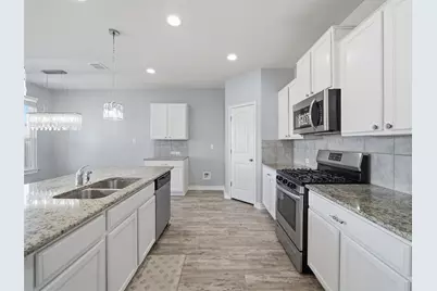 8927 Palomino Pony, San Antonio, TX 78254 - Photo 5