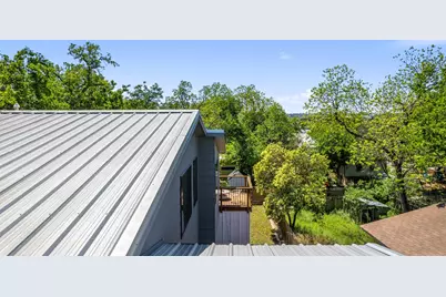 1909 E 9th Street, Austin, TX 78702 - Photo 31